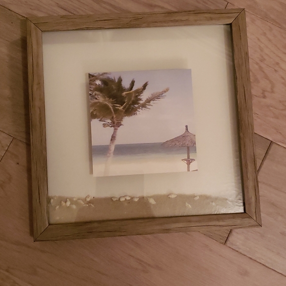 Beach framed print Shells - Picture 2 of 4